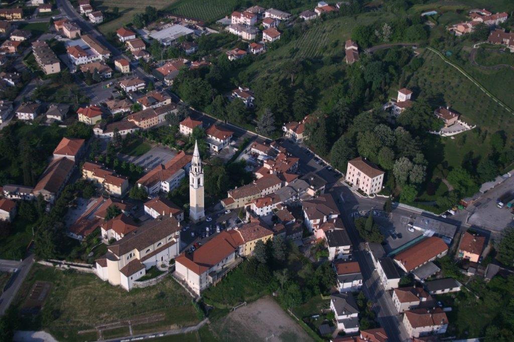 Il centro di Mason dall’alto Il centro di Mason dall'alto
