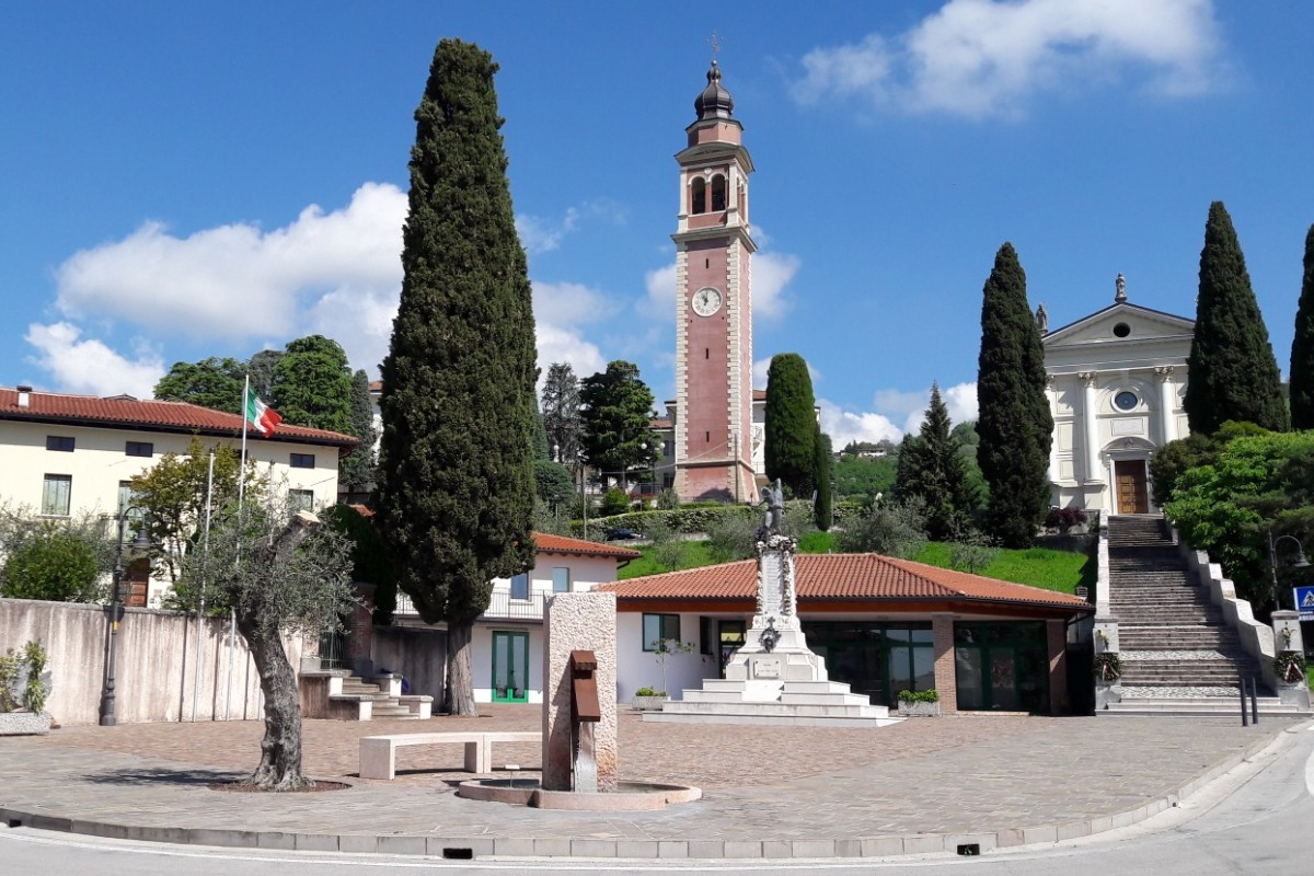 Piazza di Molvena Piazza di Molvena
